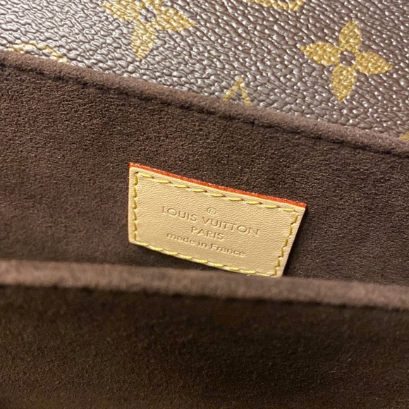 LV Pochette Métis - Picture 13 of 15